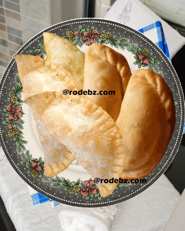 How to Make Goan Neureos, Goan Nevris, Karanji Recipe, neureo recipe, neori, nevris, goan karanji, goan neori, goan nevris with desiccated coconut, goan neureos with desiccated coconut, coconut nevris recipe