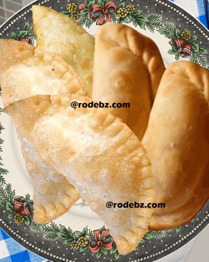 How to Make Goan Neureos, Goan Nevris, Karanji Recipe, neureo recipe, neori, nevri, goan karanji, goan neori, goan nevris with desiccated coconut, goan neureos with desiccated coconut, goan style